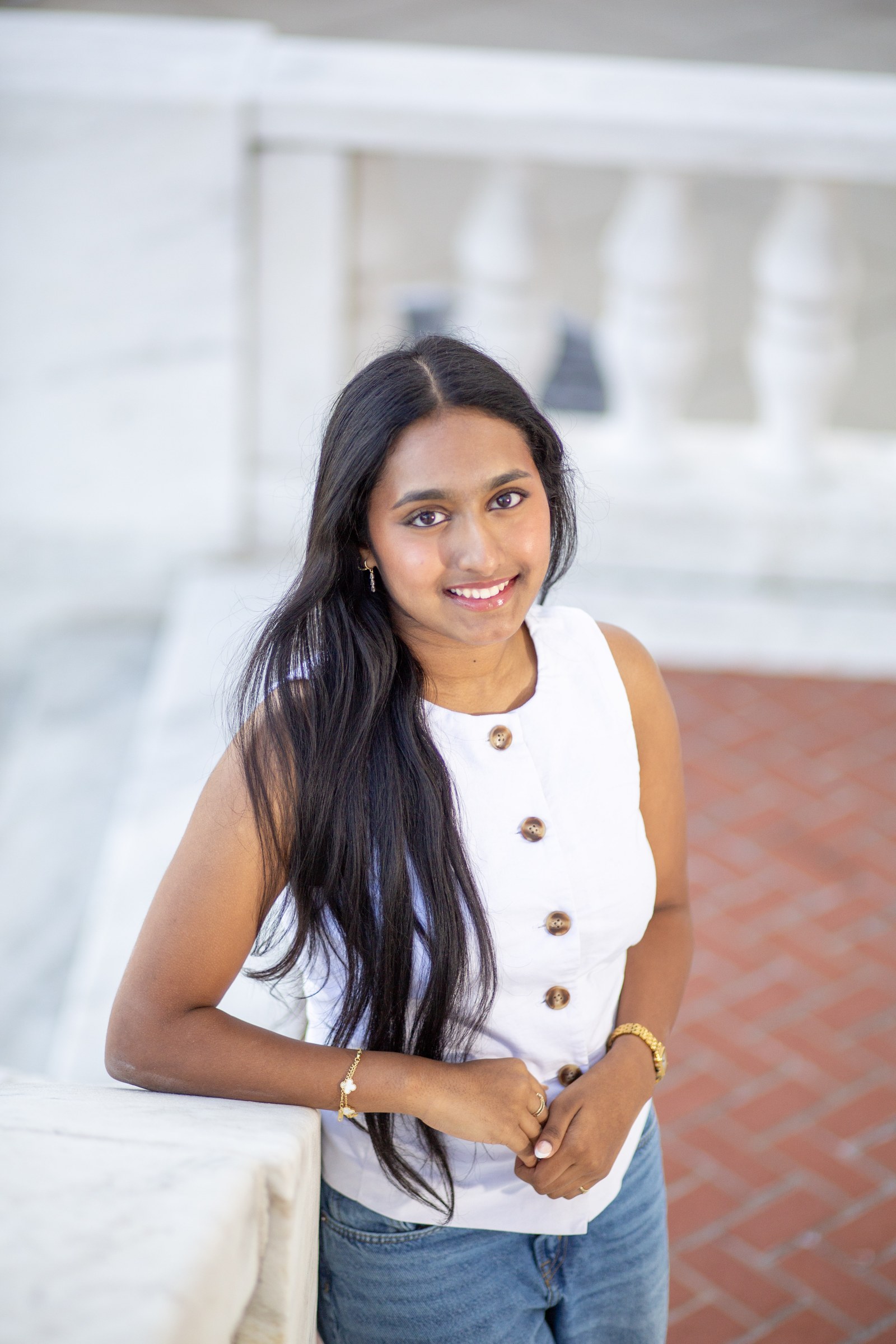 Niveditha Sunil senior portrait 16